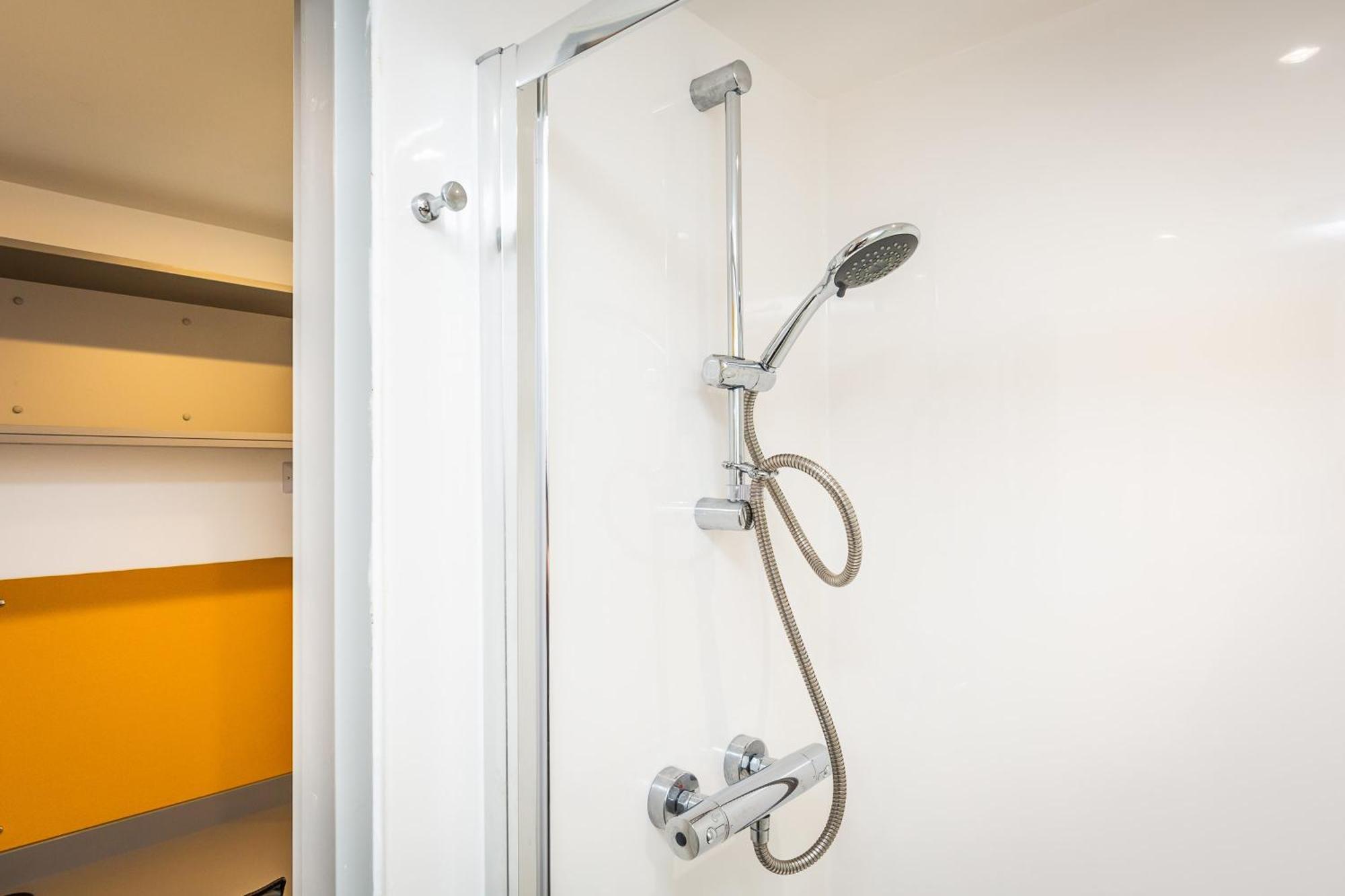 Ensuite Room With Shared Kitchen, Close To Centre- 18 Above Lincoln Luaran gambar